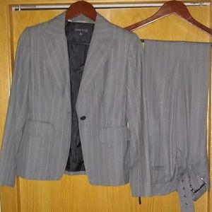 Anne Klein gray pants suit